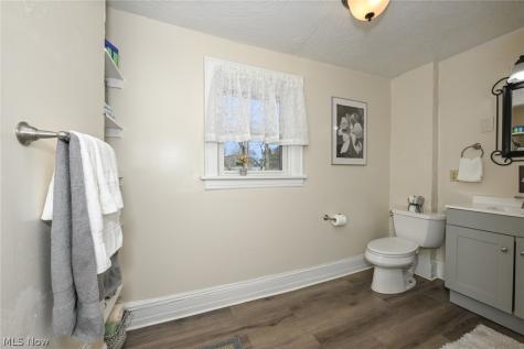 1292 Diagonal Road Akron OH 44307