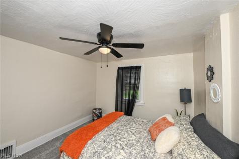 1292 Diagonal Road Akron OH 44307