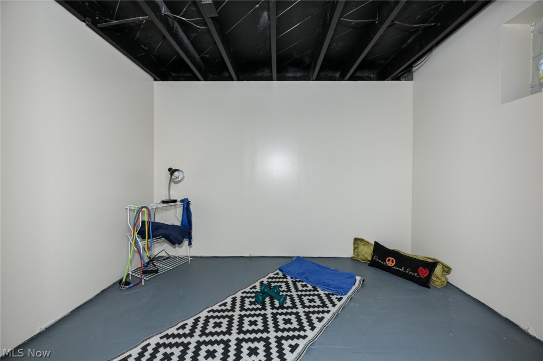 1292 Diagonal Road Akron OH 44307