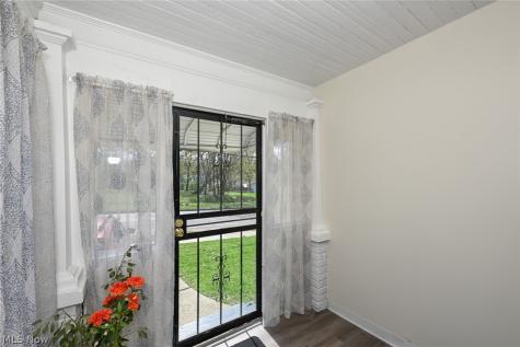 1292 Diagonal Road Akron OH 44307
