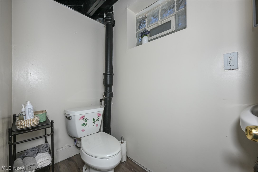 1292 Diagonal Road Akron OH 44307