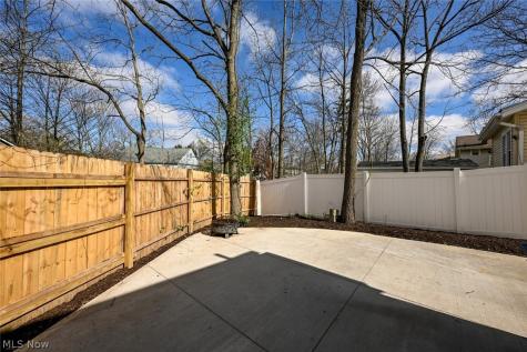 1292 Diagonal Road Akron OH 44307