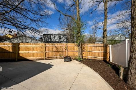 1292 Diagonal Road Akron OH 44307