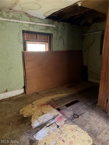 13661 W Spring Street Burton OH 44021