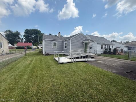1613 Everett Avenue Youngstown OH 44514