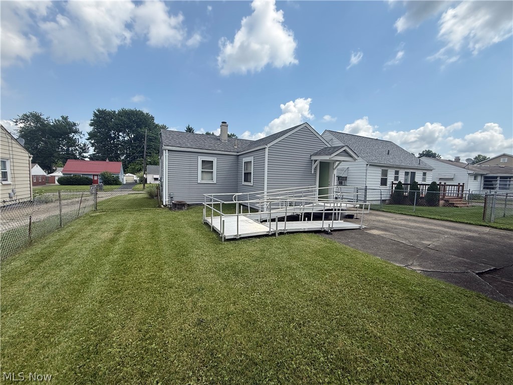 1613 Everett Avenue Youngstown OH 44514