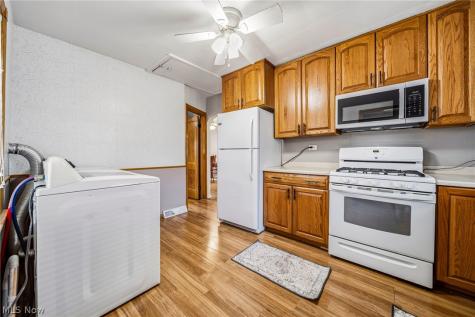 149 Traymore Boulevard Eastlake OH 44095