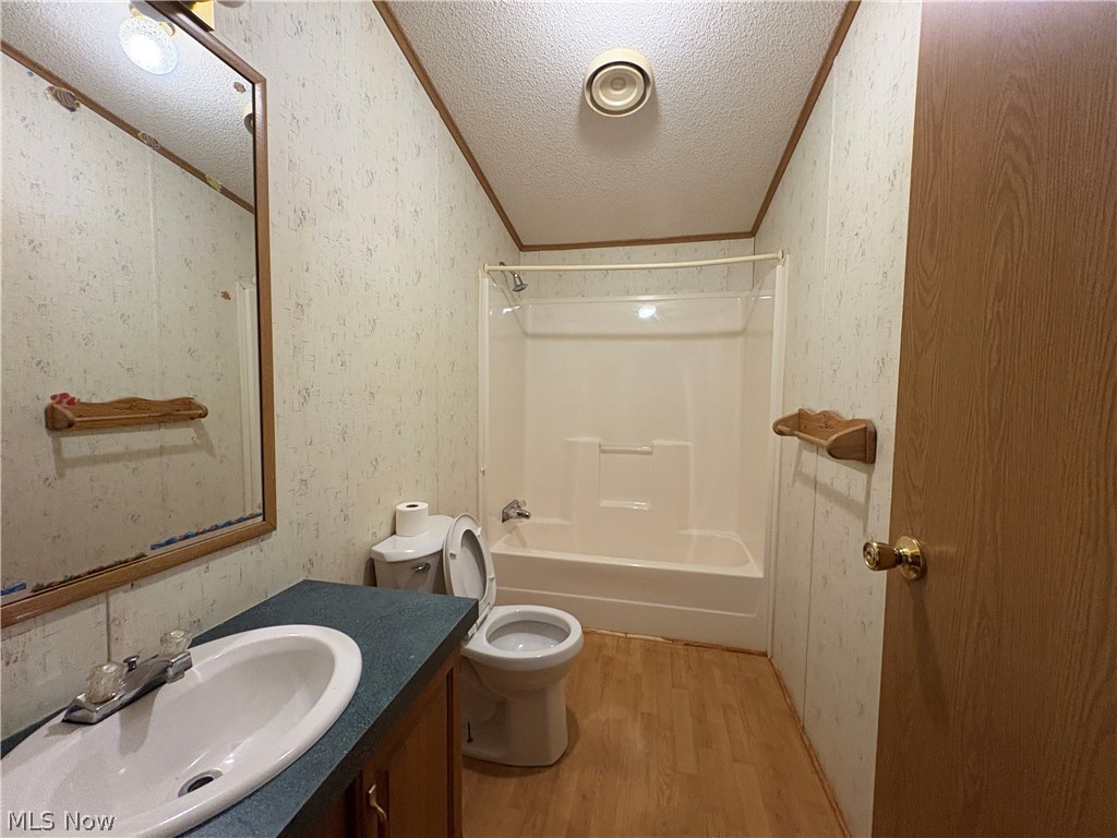 101 Mcconnell Street Uhrichsville OH 44683