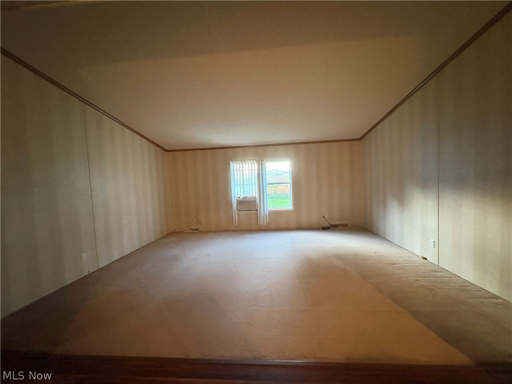 101 Mcconnell Street Uhrichsville OH 44683