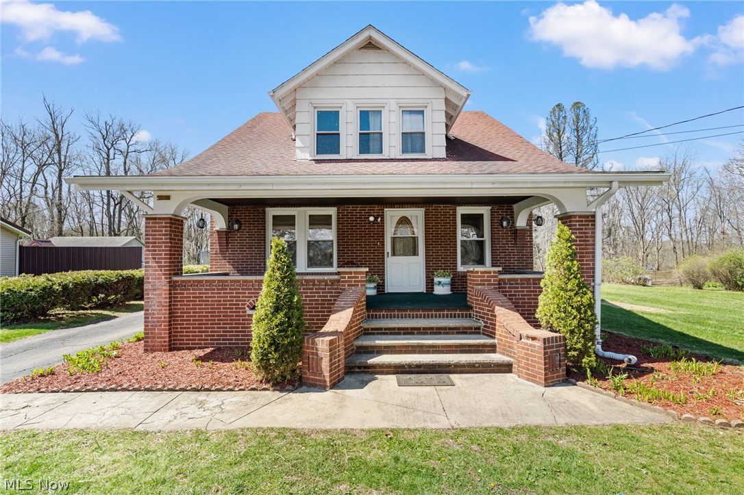 8009 Waynesburg Drive SE Waynesburg OH 44688