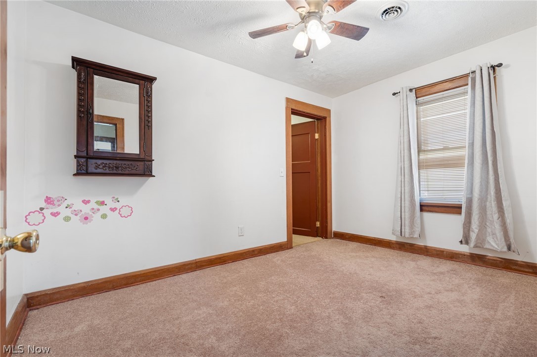 8009 Waynesburg Drive SE Waynesburg OH 44688