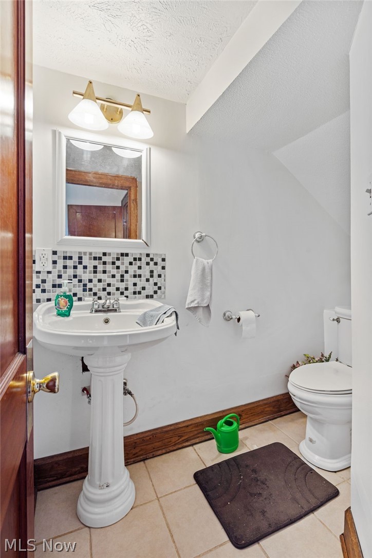 8009 Waynesburg Drive SE Waynesburg OH 44688