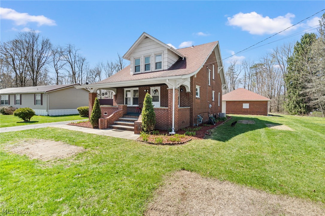 8009 Waynesburg Drive SE Waynesburg OH 44688