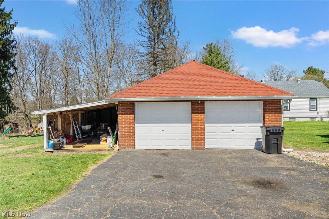 8009 Waynesburg Drive SE Waynesburg OH 44688