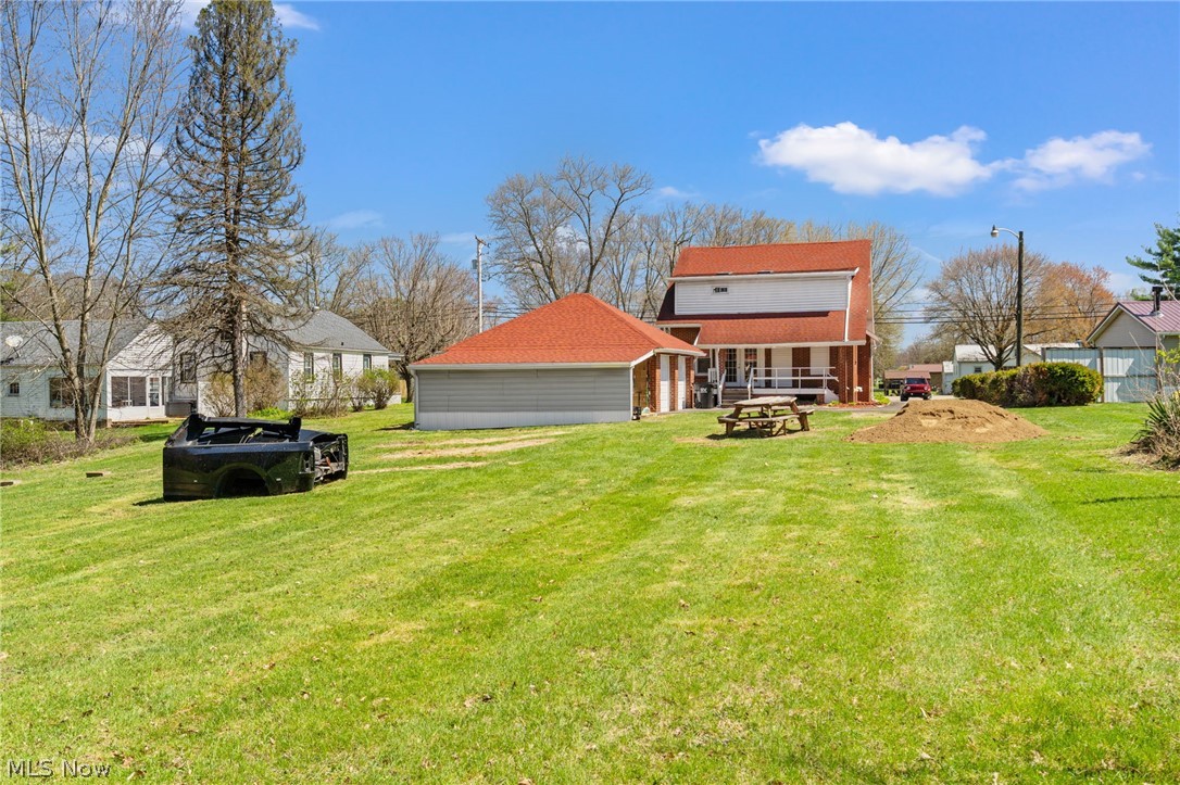 8009 Waynesburg Drive SE Waynesburg OH 44688