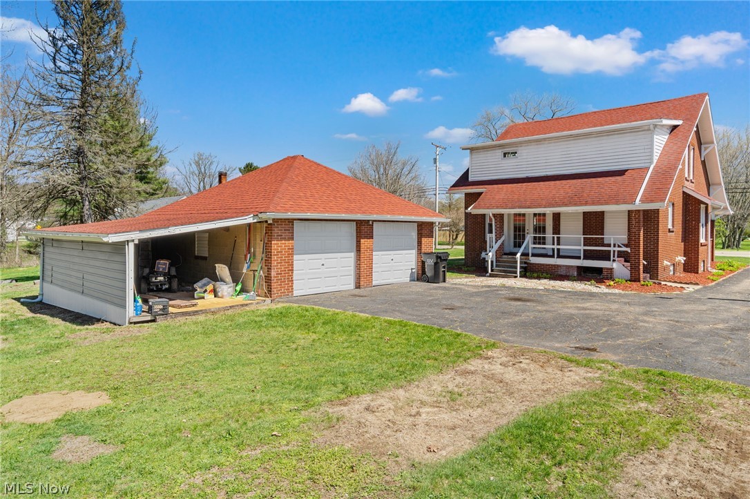 8009 Waynesburg Drive SE Waynesburg OH 44688
