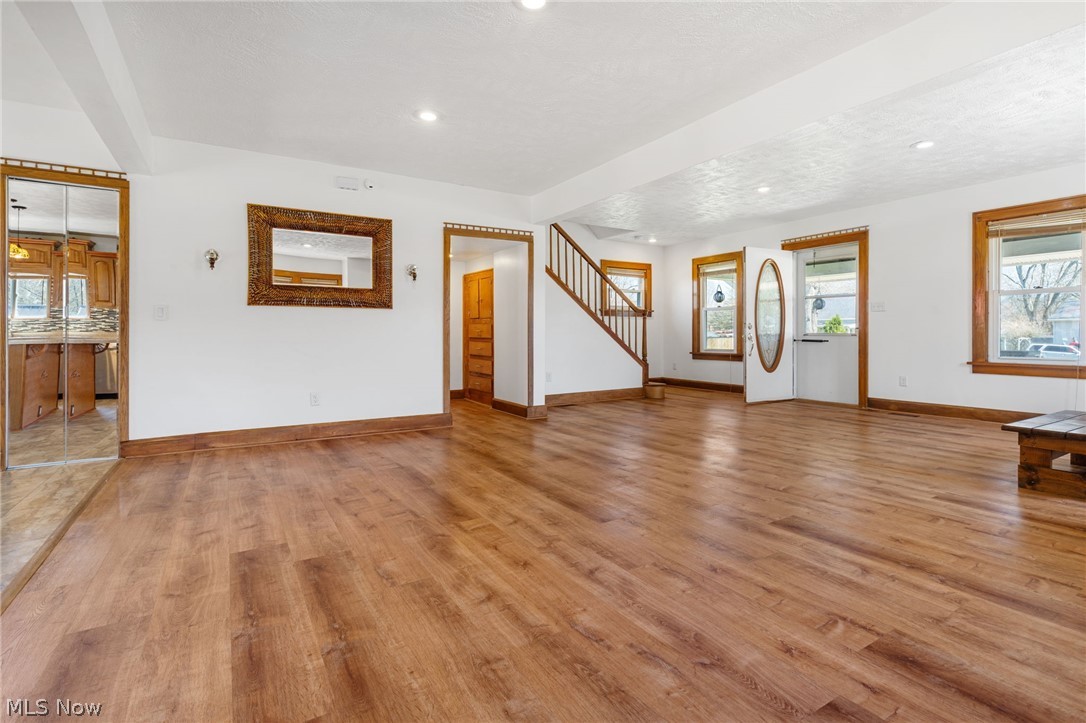 8009 Waynesburg Drive SE Waynesburg OH 44688