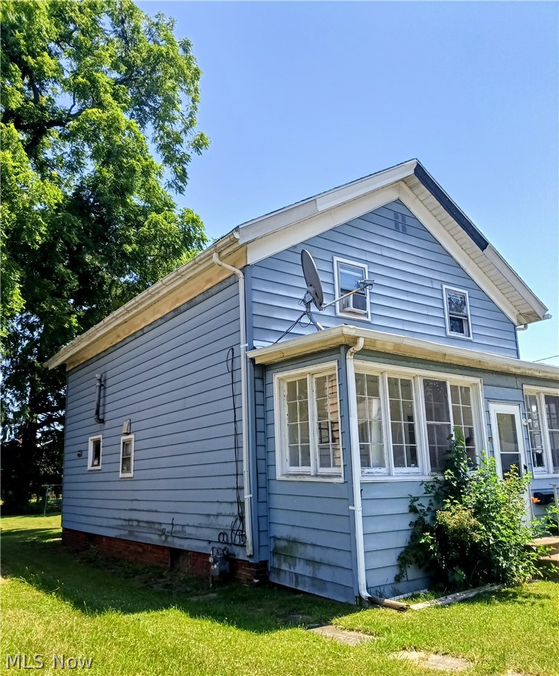 766 Buffalo Street Conneaut OH 44030