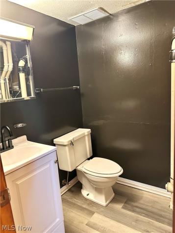 4124 Leavitt Road Lorain OH 44053