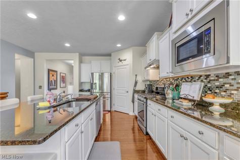 488 Arbor Lane Copley OH 44321
