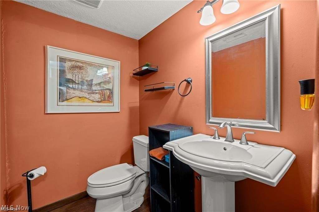 5062 Lansdowne Drive Solon OH 44139