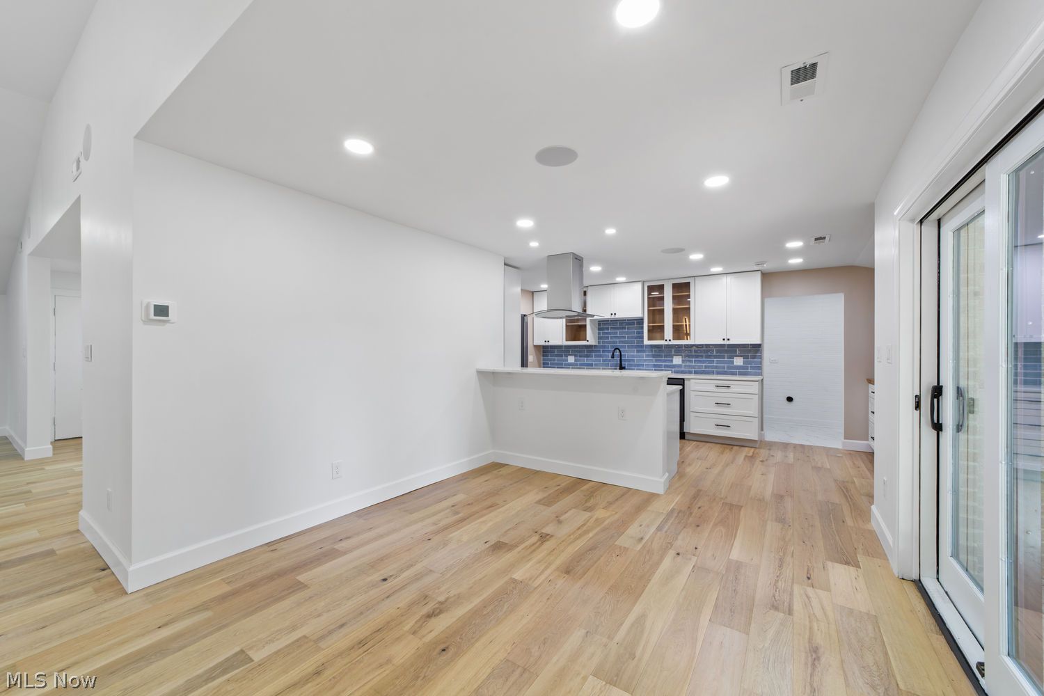 10920 Lake Shore Boulevard Bratenahl OH 44108