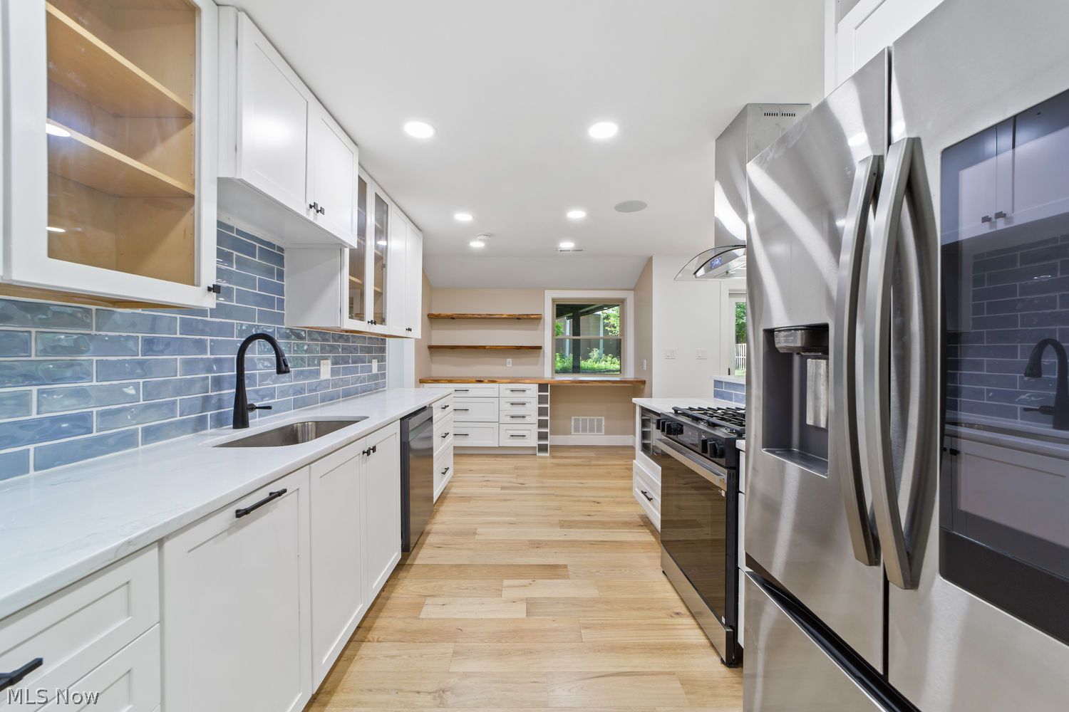 10920 Lake Shore Boulevard Bratenahl OH 44108