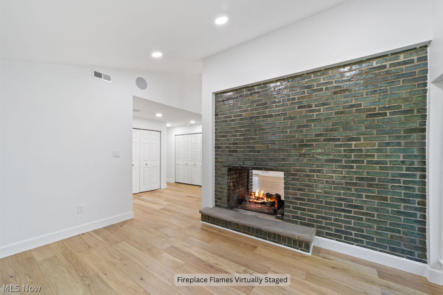 10920 Lake Shore Boulevard Bratenahl OH 44108