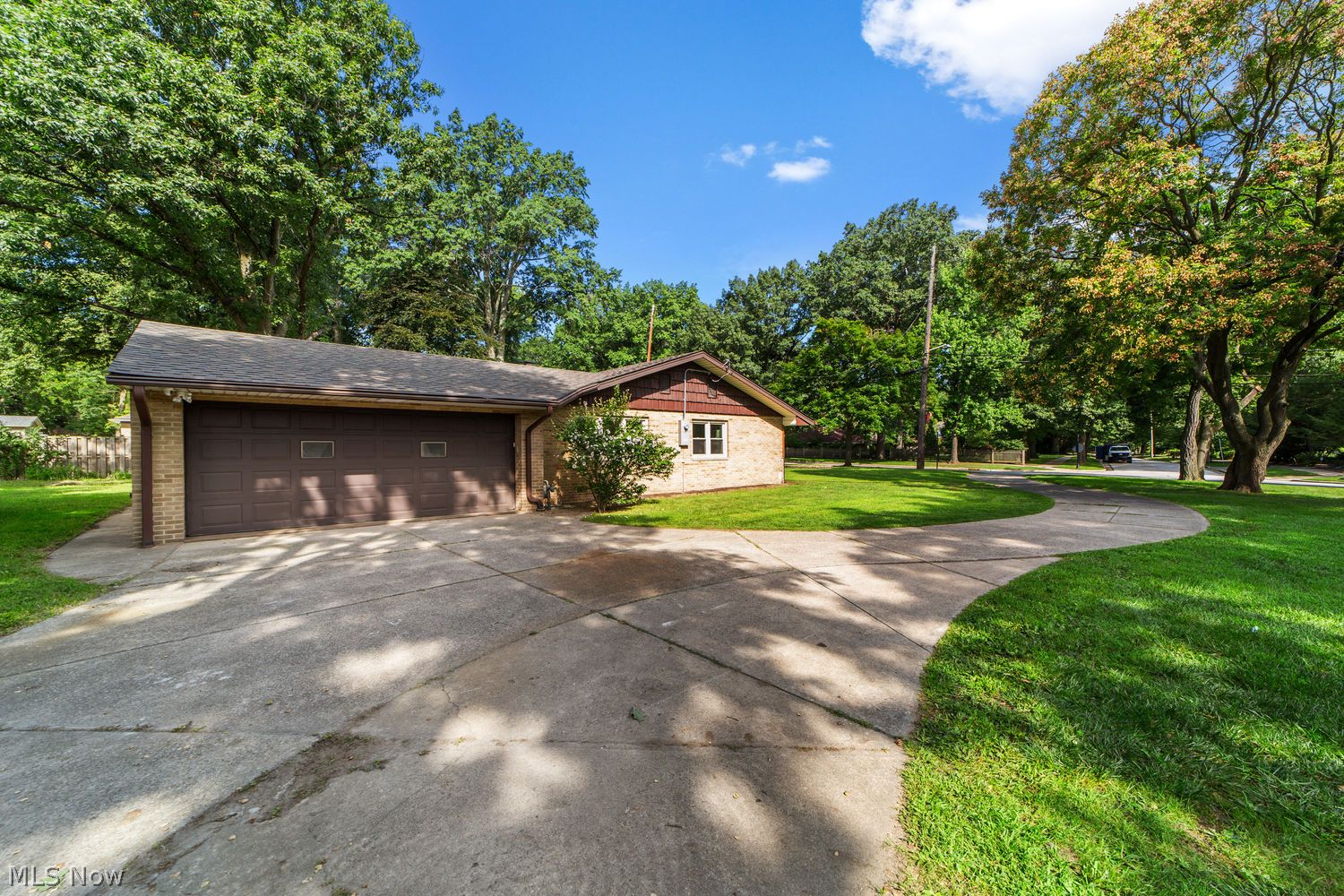10920 Lake Shore Boulevard Bratenahl OH 44108
