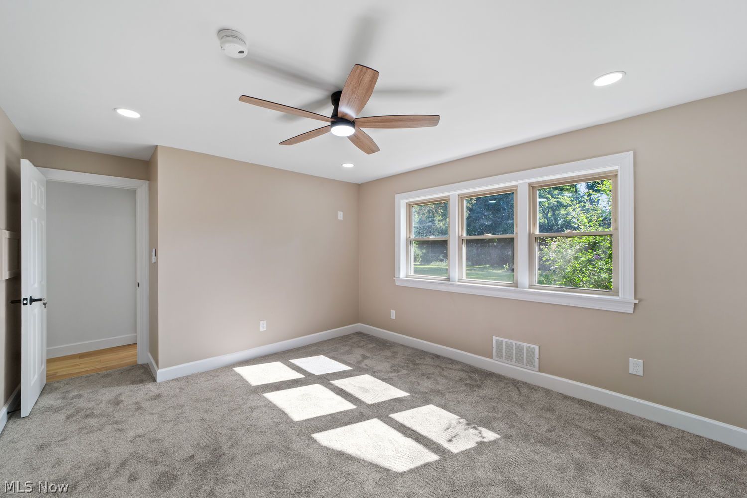 10920 Lake Shore Boulevard Bratenahl OH 44108