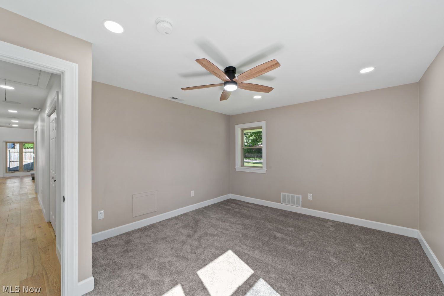 10920 Lake Shore Boulevard Bratenahl OH 44108