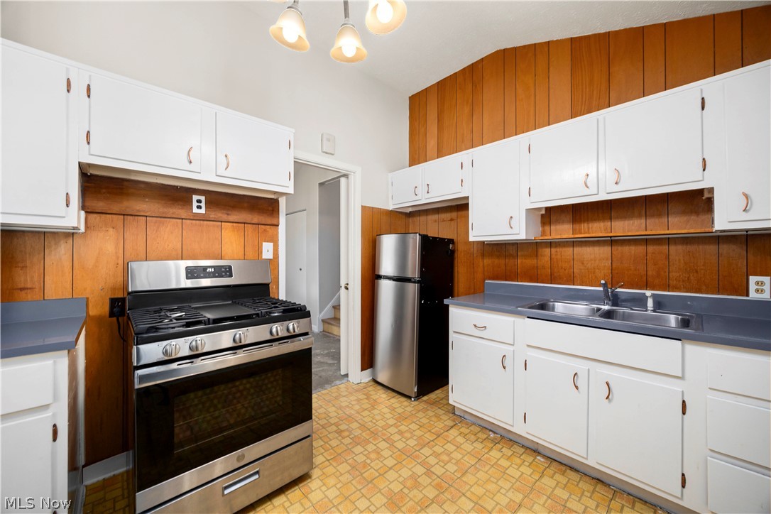 6211 Zehman Drive Brook Park OH 44142