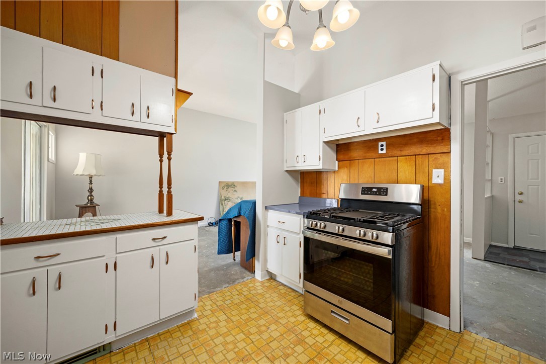 6211 Zehman Drive Brook Park OH 44142