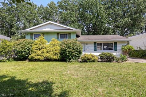 6211 Zehman Drive Brook Park OH 44142