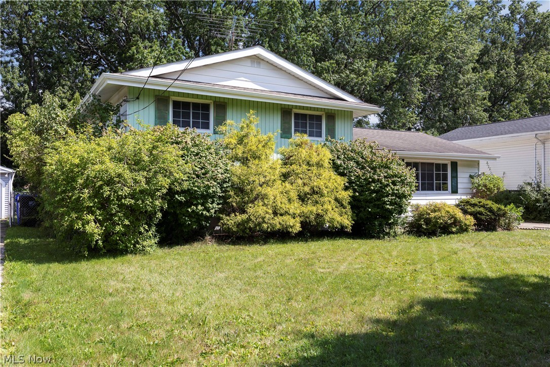 6211 Zehman Drive Brook Park OH 44142