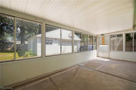 6211 Zehman Drive Brook Park OH 44142