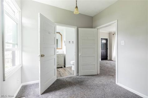 974 Chestnut Street Grafton OH 44044