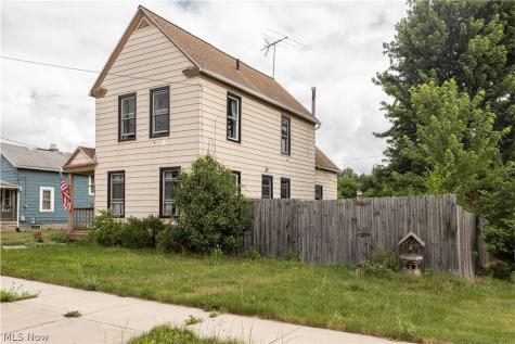 974 Chestnut Street Grafton OH 44044