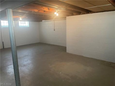 403 E 323rd Street Willowick OH 44095