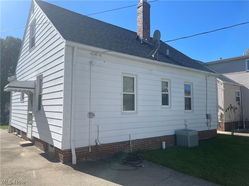403 E 323rd Street Willowick OH 44095