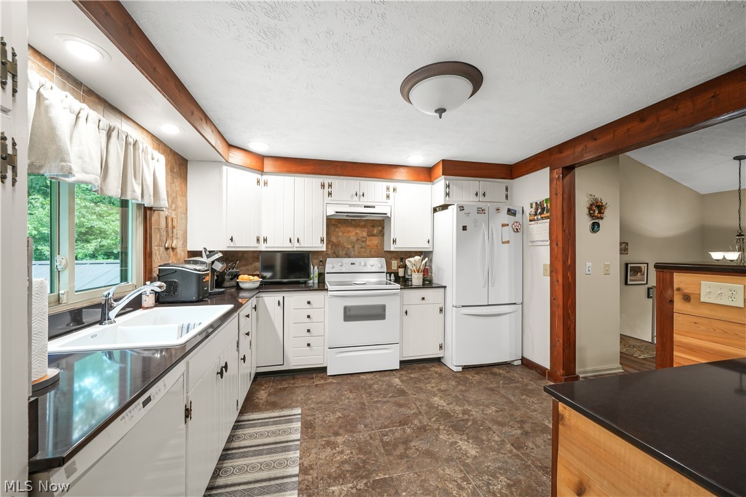 11836 Kenyon Drive Hiram OH 44234