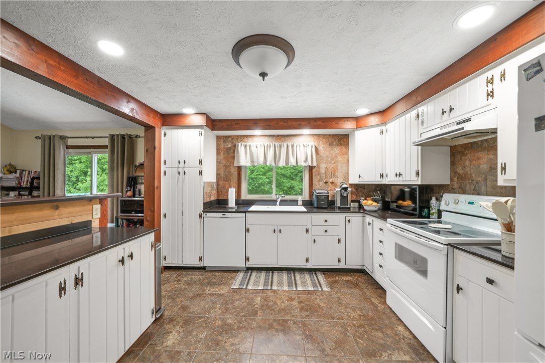 11836 Kenyon Drive Hiram OH 44234