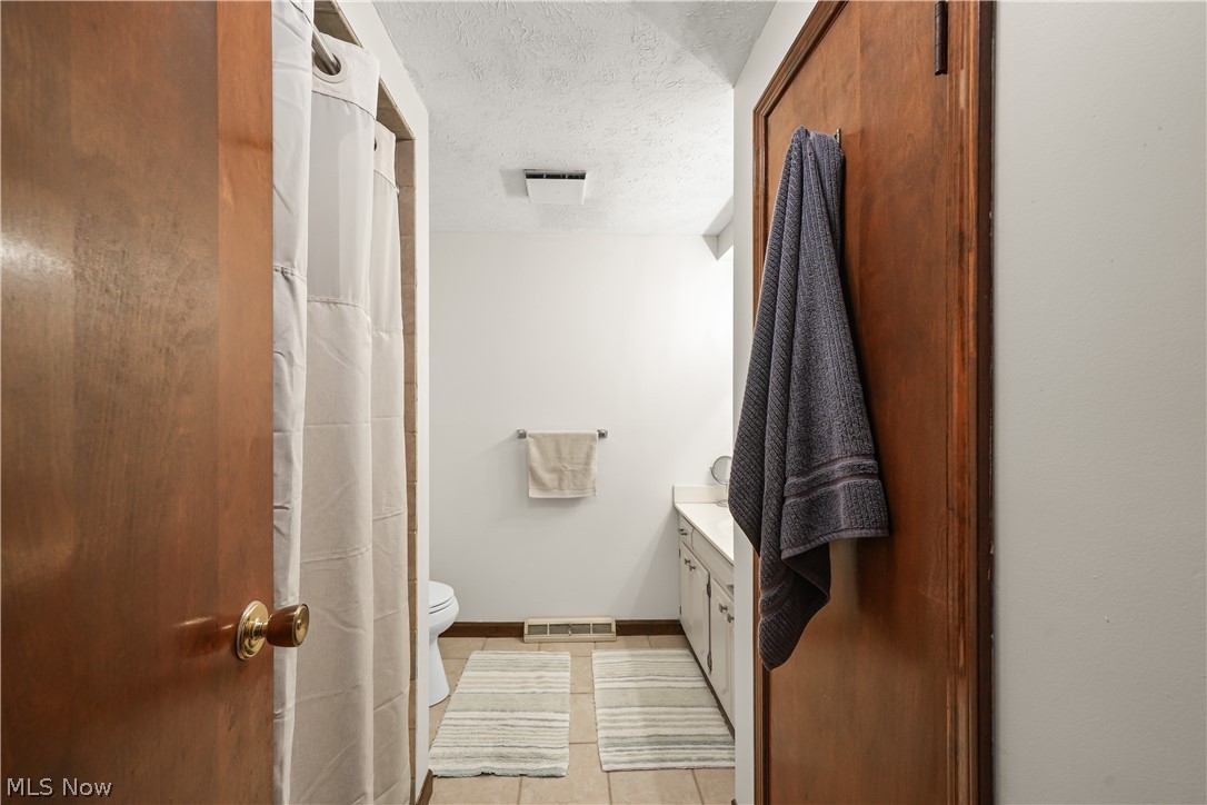11836 Kenyon Drive Hiram OH 44234