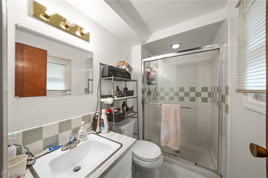 11836 Kenyon Drive Hiram OH 44234