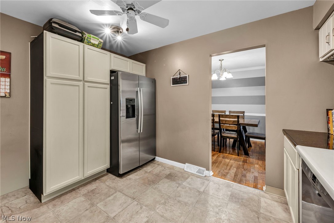 5862 Gareau Drive North Olmsted OH 44070