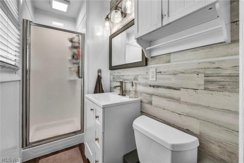 5862 Gareau Drive North Olmsted OH 44070