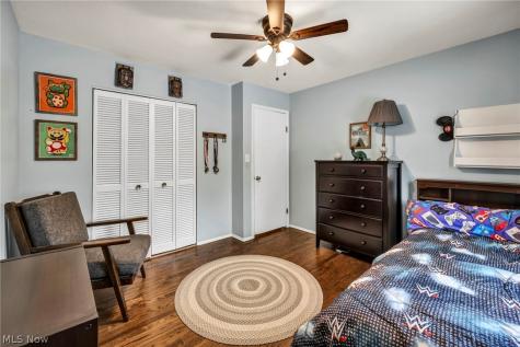 5862 Gareau Drive North Olmsted OH 44070