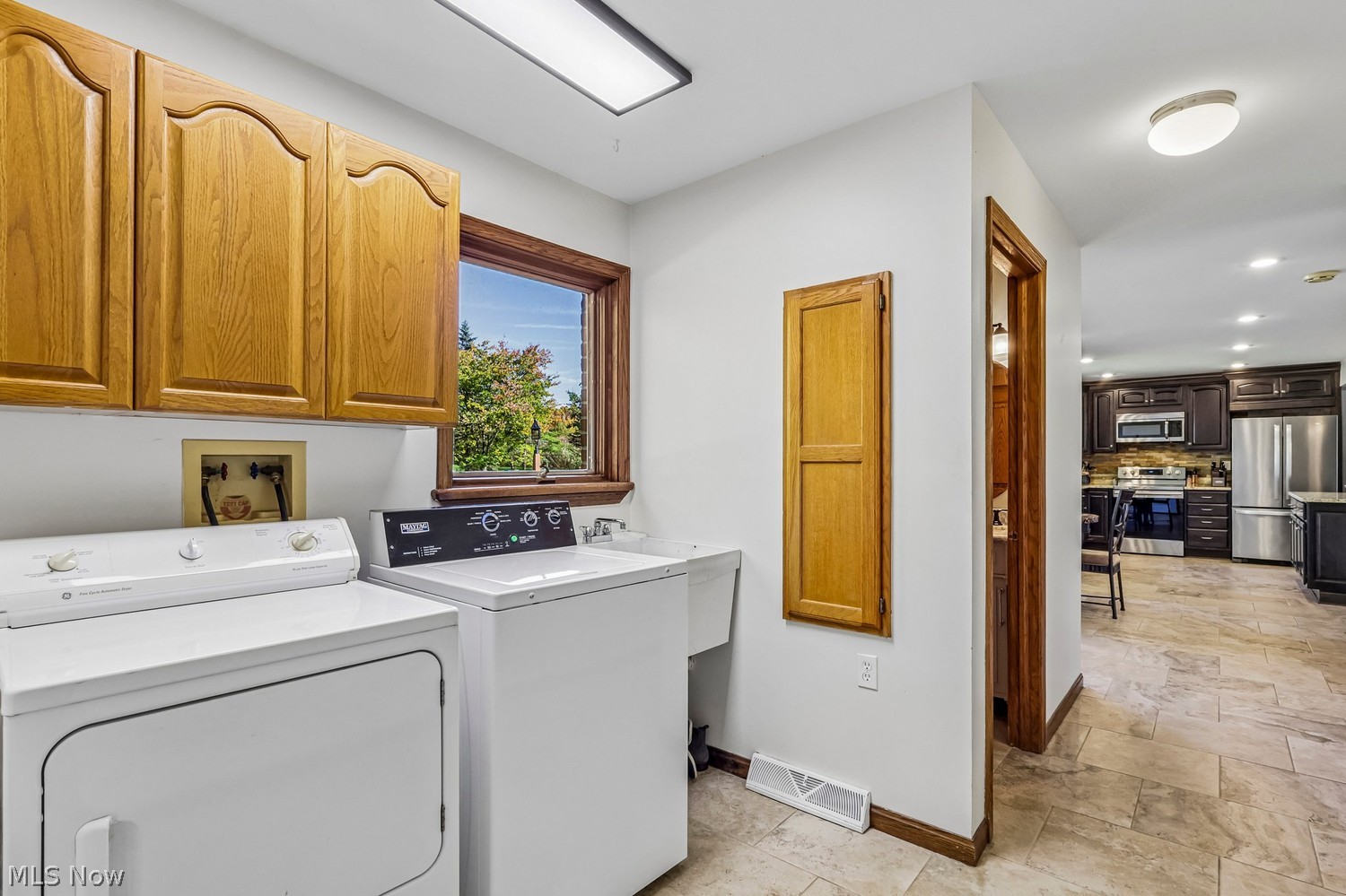 1942 W Edgerton Road Broadview Heights OH 44147
