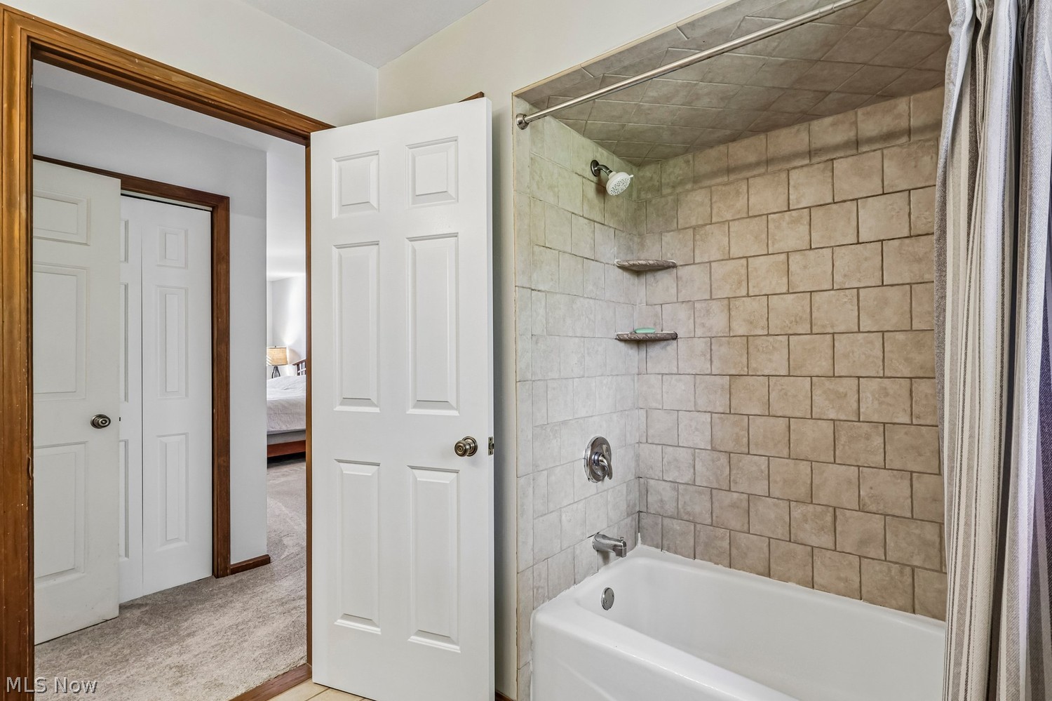 1942 W Edgerton Road Broadview Heights OH 44147