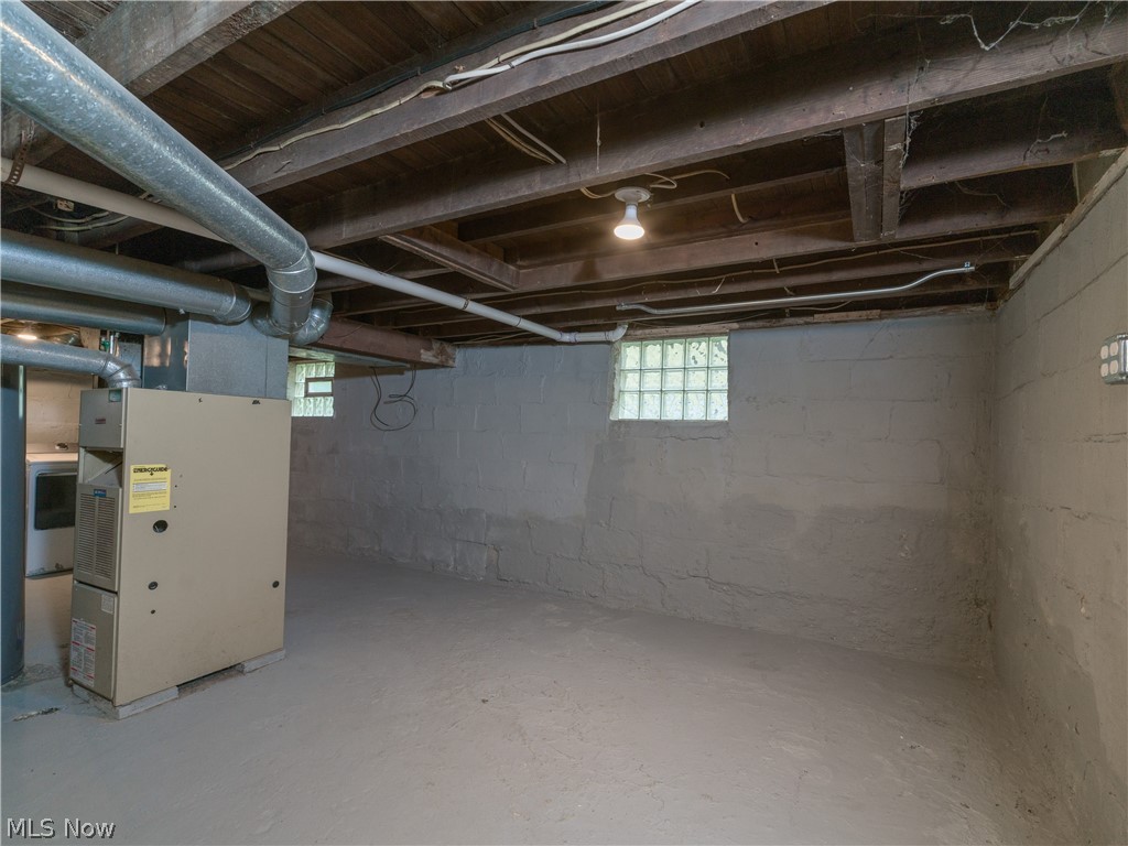 557 Washington Avenue Barberton OH 44203